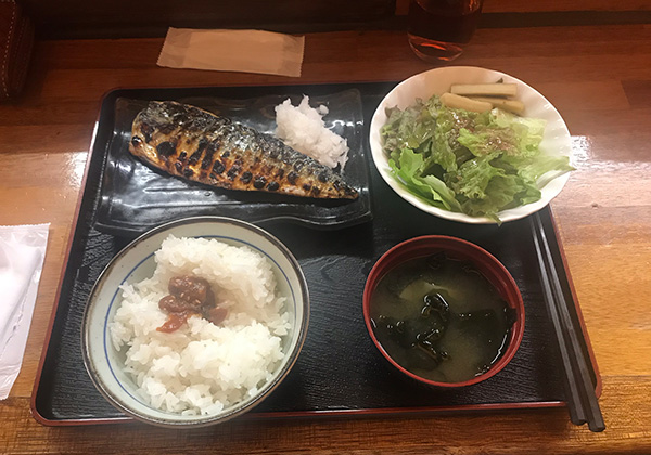 昼食